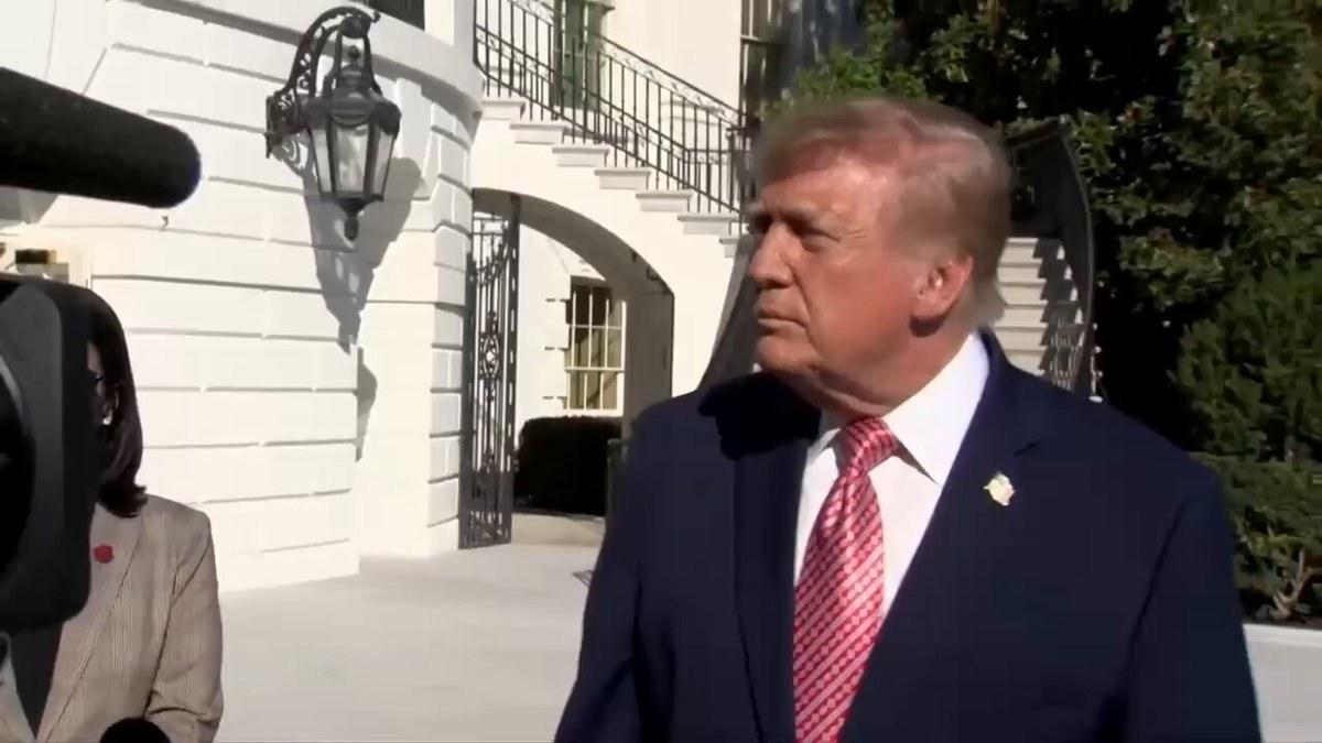Trump: Zelensky Is Not Helping End Ukraine War, Time for Someone Else to Negotiate