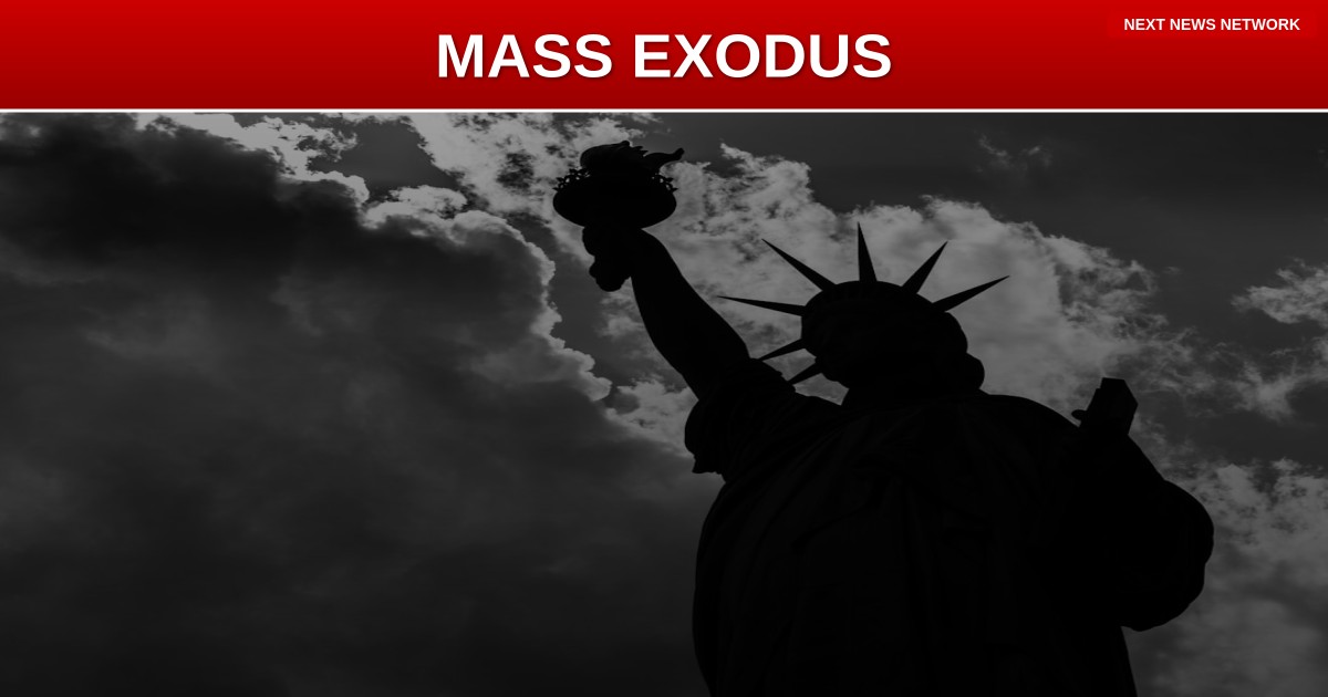 VICTORY: Record Number of Illegal Aliens FLEEING America Under Trump's Self-Deportation Program