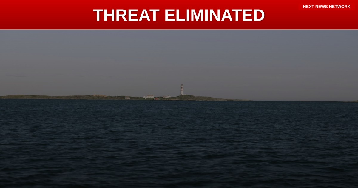 BREAKING: Secret Service ELIMINATES Armed Threat at Mar-a-Lago - Trump Safe