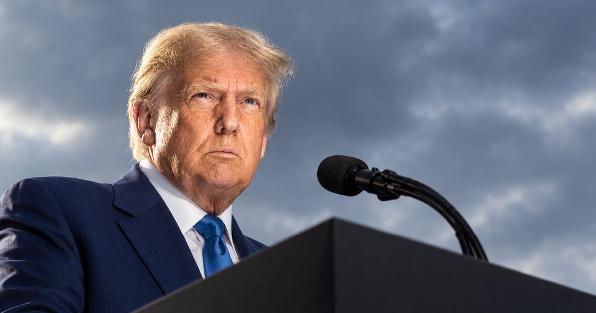 VICTORY: Trump Signs Executive Order Demanding PROOF OF CITIZENSHIP to Vote