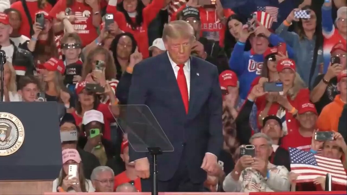 Trump in Syracuse: 'If Republicans Win, You Will Each Have $5,000 in Your Pocket'