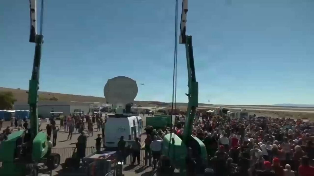Trump Touches Down in Bullhead City in New Air Force One, Rips Hobbs Over Border Veto