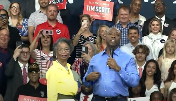 Shocking! Famous Comedian and PBS Star Brutally Exposes Tim Scott's Delusional Views on American Self-Reliance!