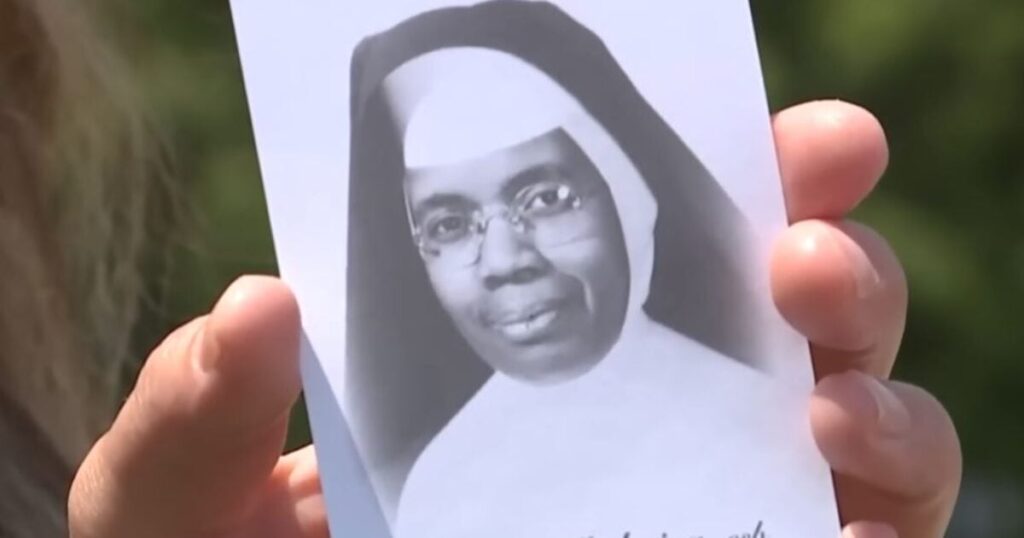 Unbelievable Discovery in Missouri Convent: Find Out Why Thousands are Rushing to Witness the Mysterious Case of Sister Wilhelmina Lancaster's Untouched Body!