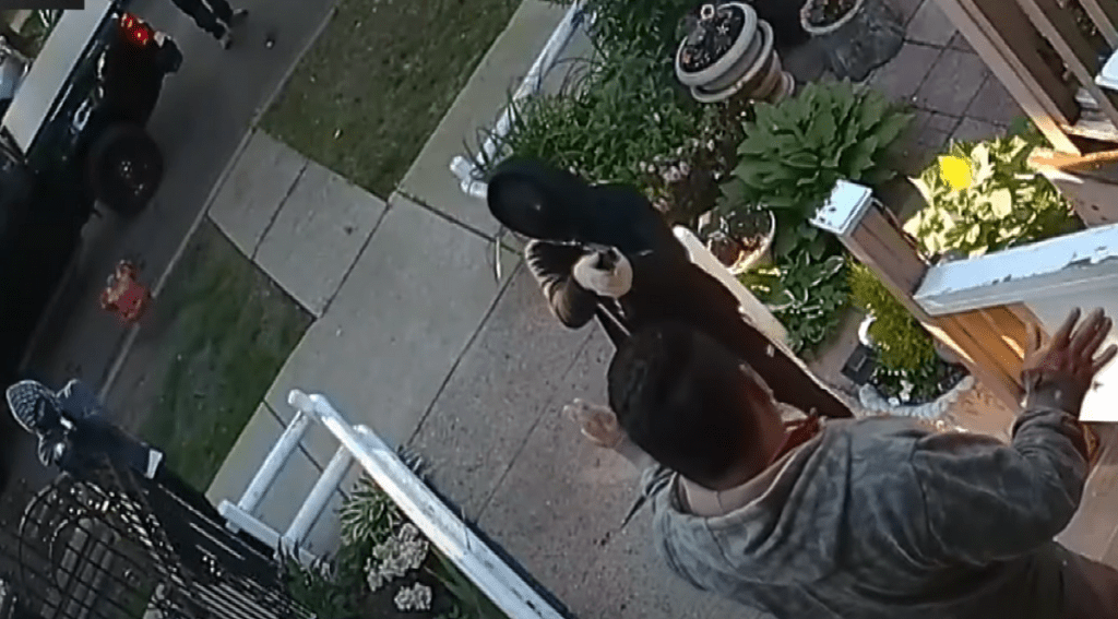 Shocking Video: Armed Bandits Terrorize Chicago Dad in Daylight With Kids Close By – Are They Behind 48 Other Terrifying Heists?