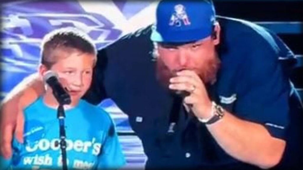 Emotional Duet: Luke Combs and 8-year-old Fan Light up Boston Stage