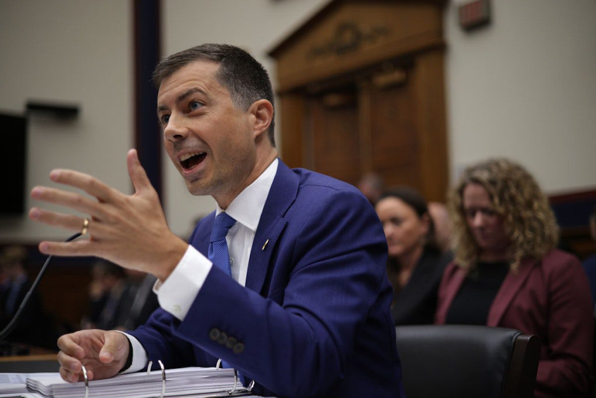 Buttigieg Shakes Auto Industry: Electric Cars Future 'With or Without Us'