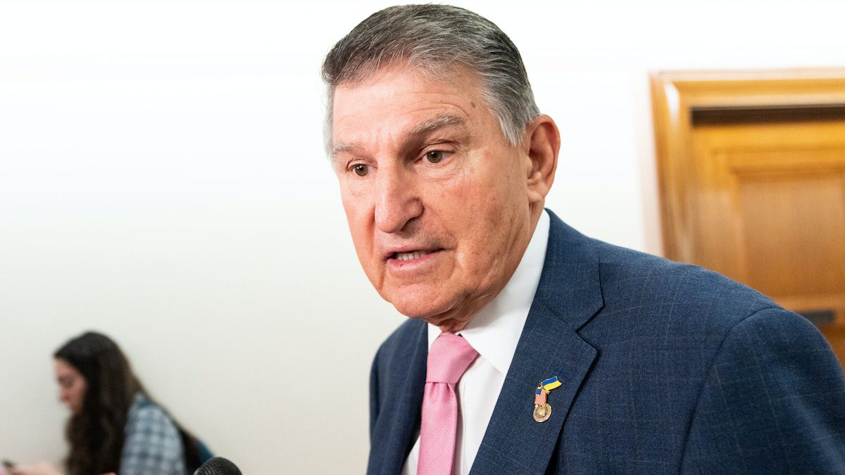 Manchin's Shock Non-Run: A Wake-up Call for Divided Congress, Altering the 2024 Race