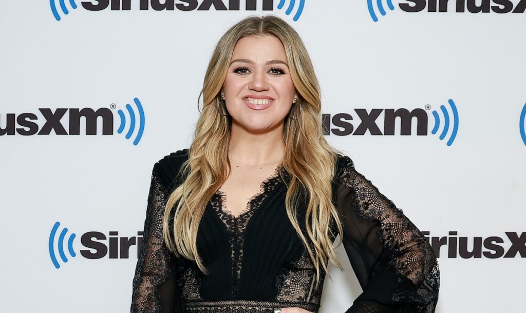 From Pop Star to Health Icon: Kelly Clarkson's Pre-Diabetic Revelation & Libertarian Health Values!